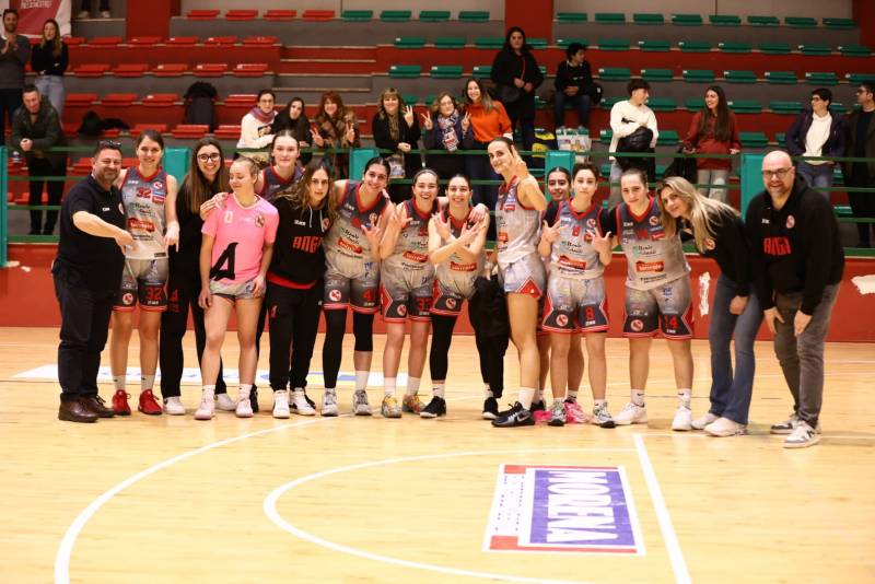 L'Angri Femminile rischia, ma sigilla il terzo posto: ai playoff sarà di nuovo sfida a Fasano 