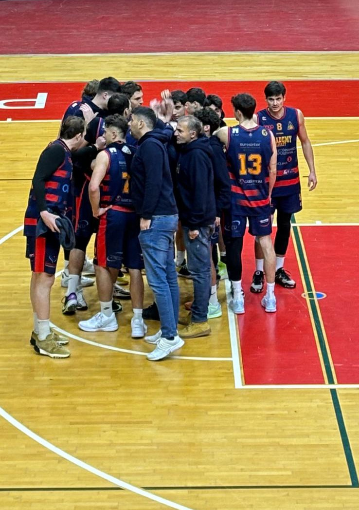 Il Frantoio Muraglia Barletta Basket spreca nel terzo quarto. Passa Potenza di misura 