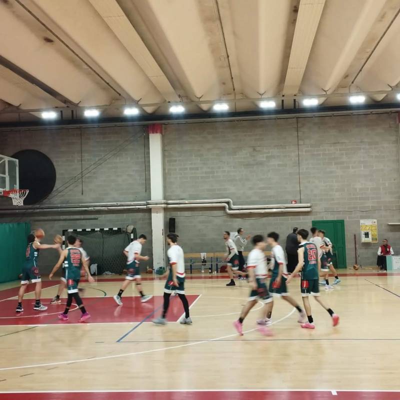 Nell'8a di ritorno la Cestistica Pescia subisce una sconfitta pesante contro il CMB Carrara 91-79 