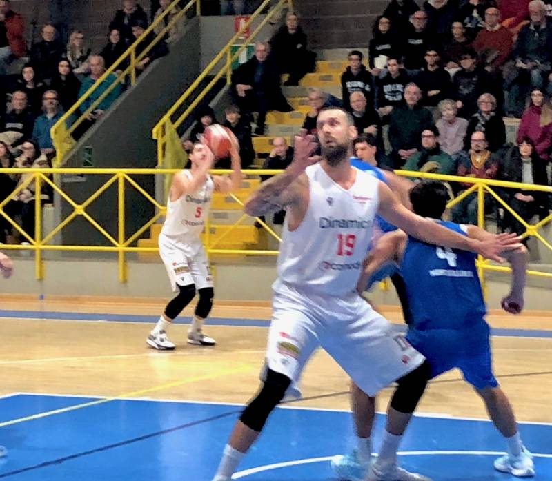 Dinamica Dinamo - Montelvini Montebelluna 83-48