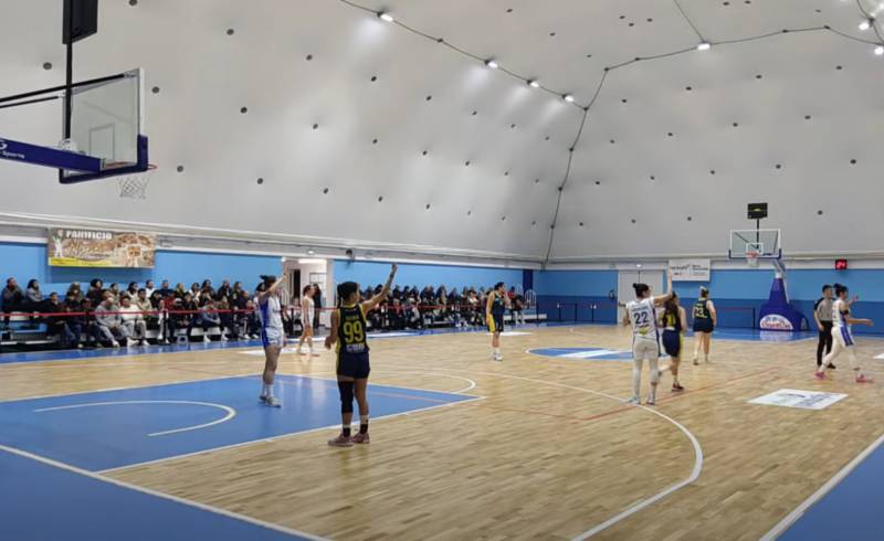 A Fasano si ferma ancora il Basket Femminile Stabia, fallito l'aggancio al secondo posto 