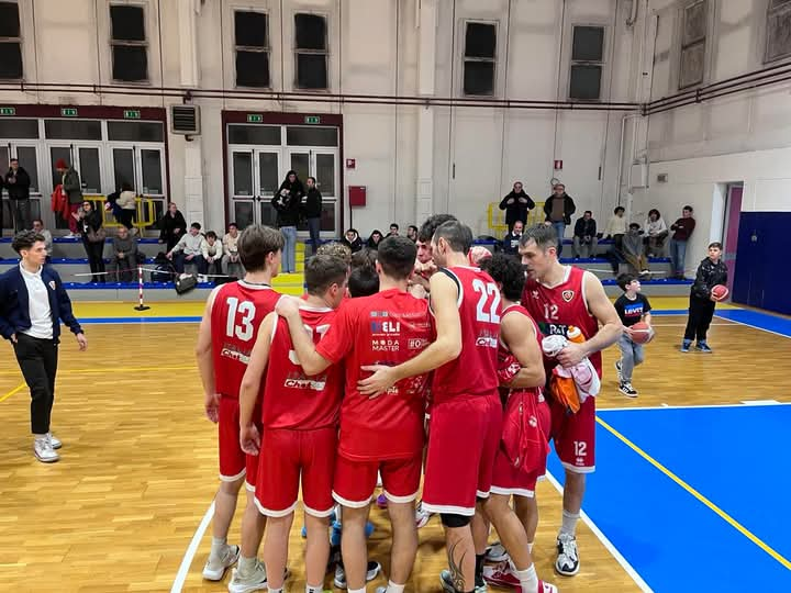 Il piacenza basket club espugna il campo del basket jolly 