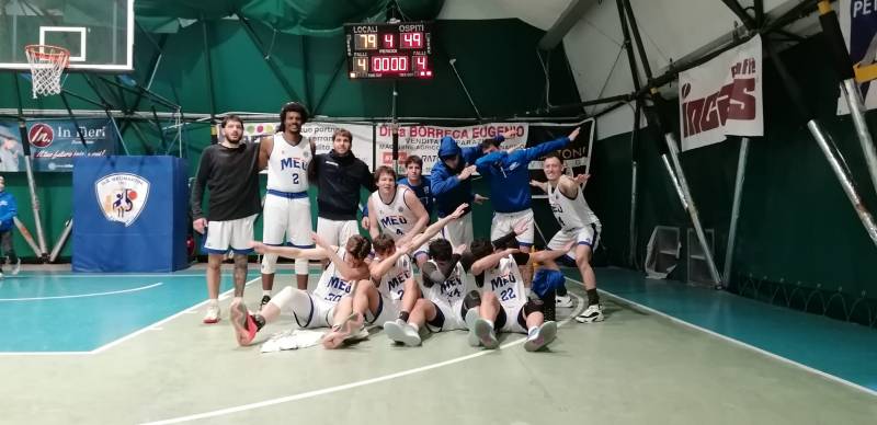 Seconda vittoria di seguito per il G.S. Meomartini che sconfigge in casa il Cava Basket 