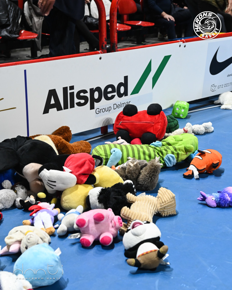 Torna il Teddy Bear Toss, domenica a lucca con Sant'Antimo (ore 17.00) 