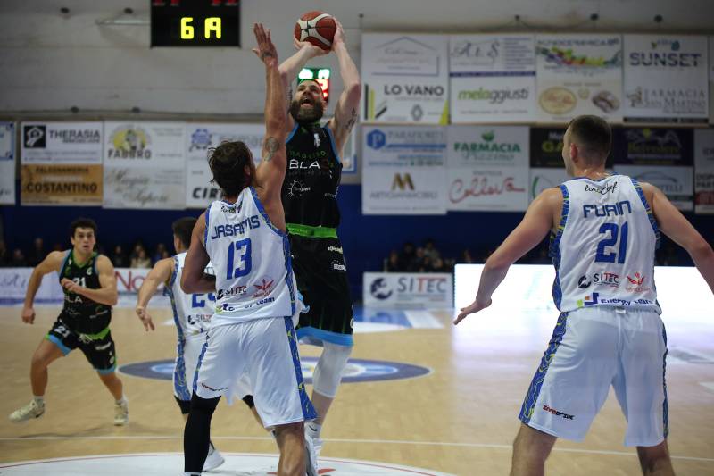 I blacks perdono a capo d'orlando 