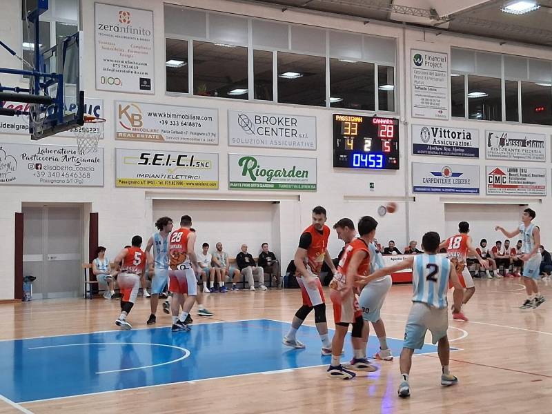 Basket Passignano imbriglia per un tempo la Pall. Cannara ma soffre sotto canestro nella ripresa 