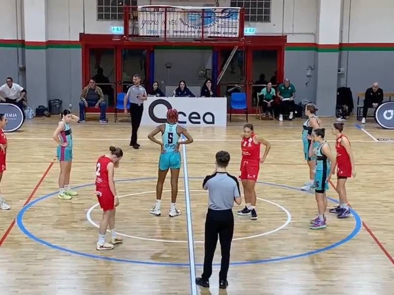 Prima importantissima vittoria per l'Acea Pink Basket. Superata la Cestistica Azzurra Orvieto 51-42 