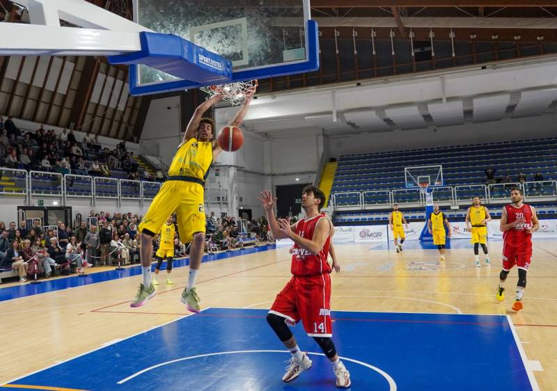 Due punti d'oro per la Svethia Recanati, superata la capolista Carver Roma 