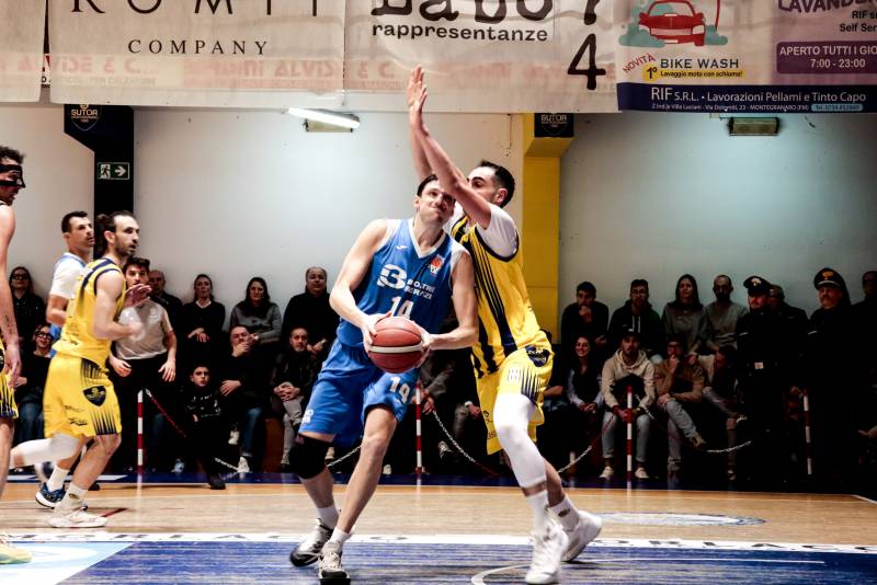 Ruggito Sutor nel derby: alla Bombonera, vittoria per 68-63 contro PSE 