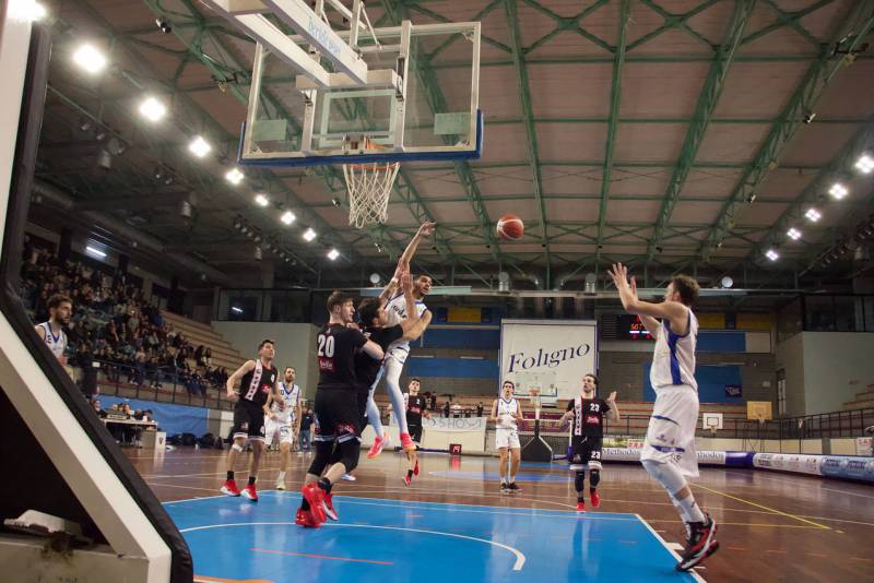 Bruciante sconfitta per Lucky Wind. Il Perugia Basket vince al fotofinish