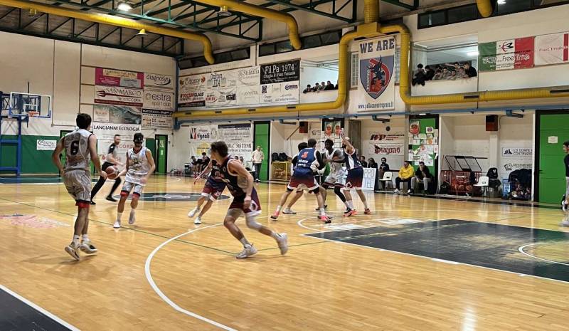 Nel derby cittadino la spuntano i Dragons